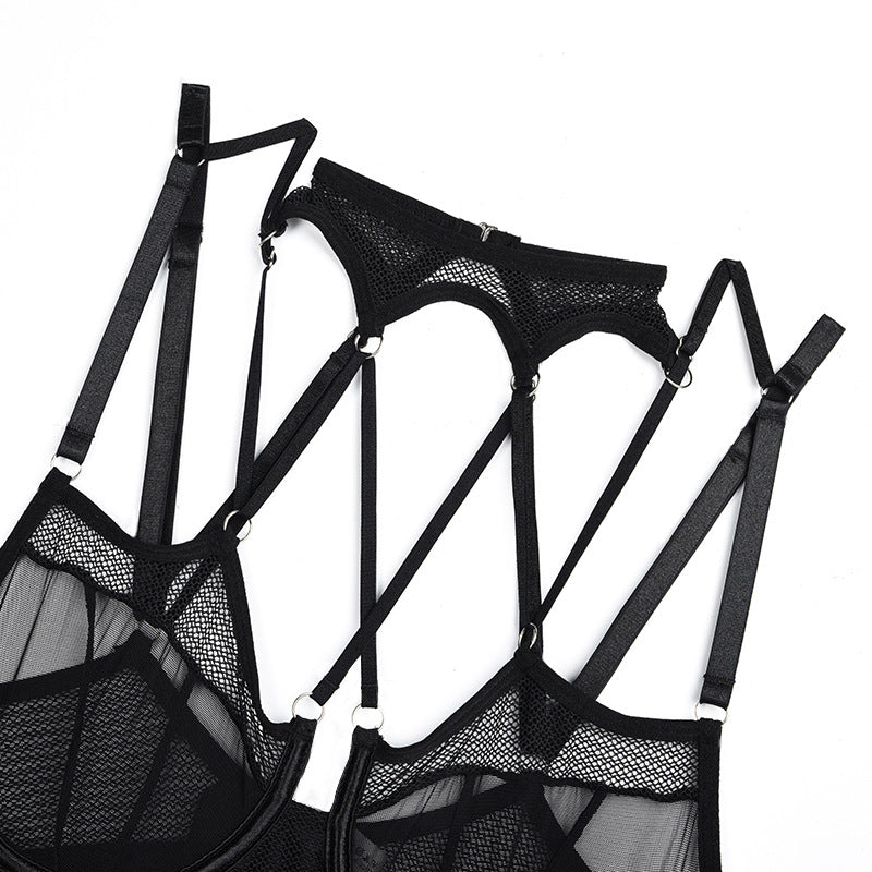 3-Piece Set Black Mesh Halterneck Bra with Hip Cover Garters harter Show