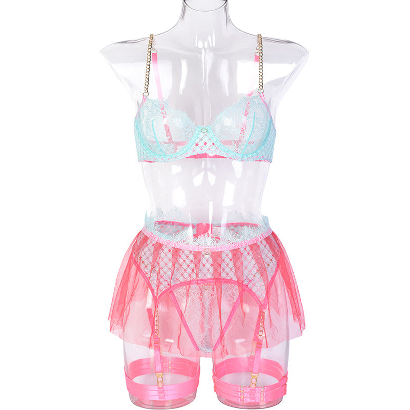 Contrasting Color Bra Set with Metal Chain Strap Front View