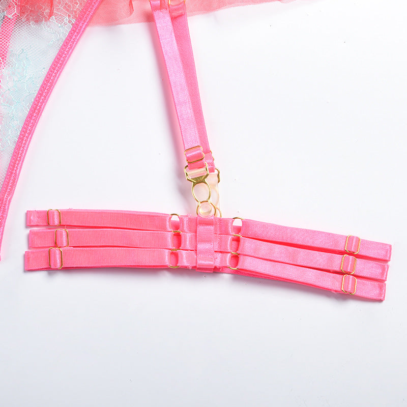 Contrasting Color Bra Set with Metal Chain Strap Leg Ring Details